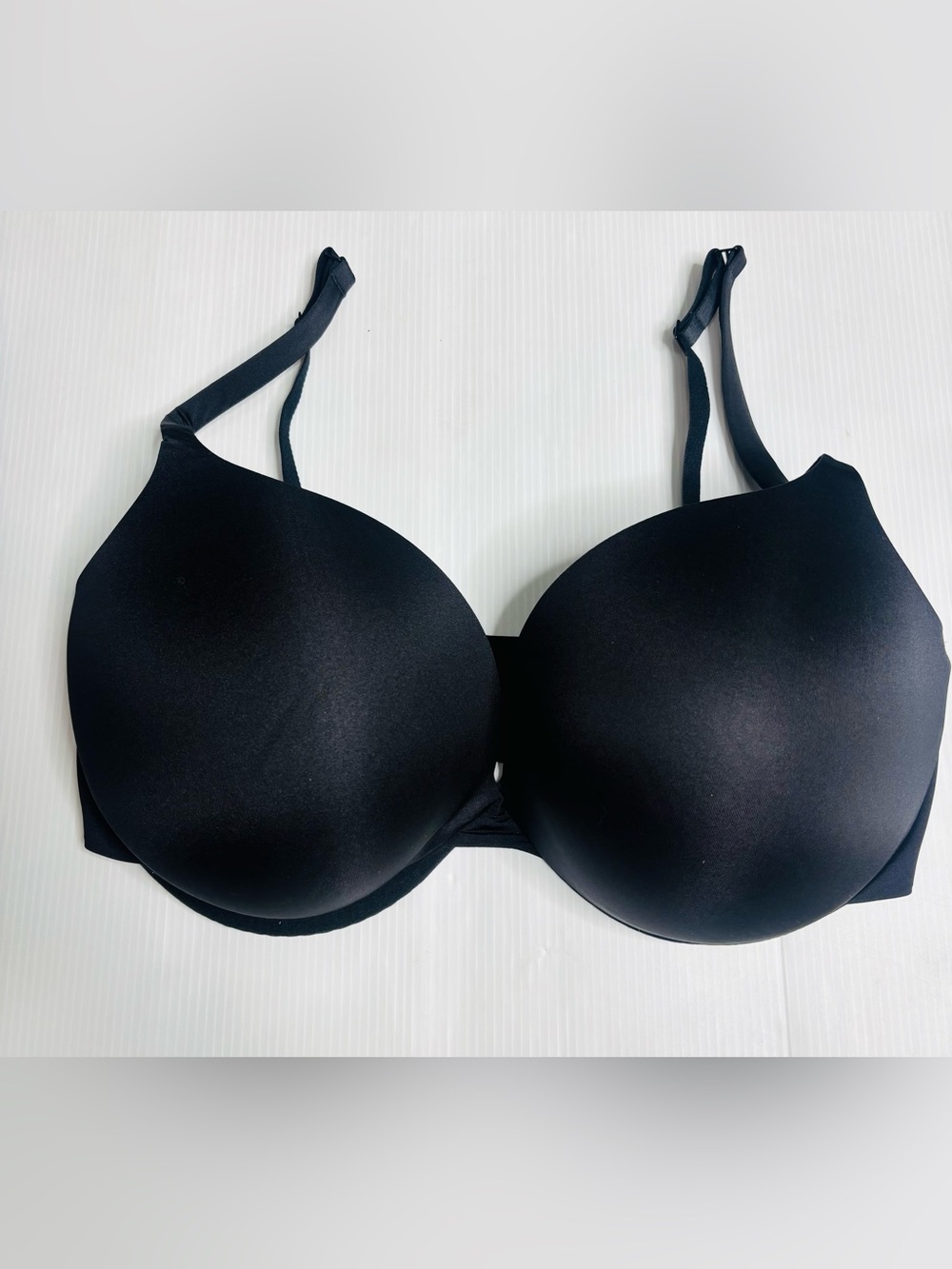 SKIMS
Ultimate Teardrop Push-Up Bra - Onyx - Picture 4 of 7